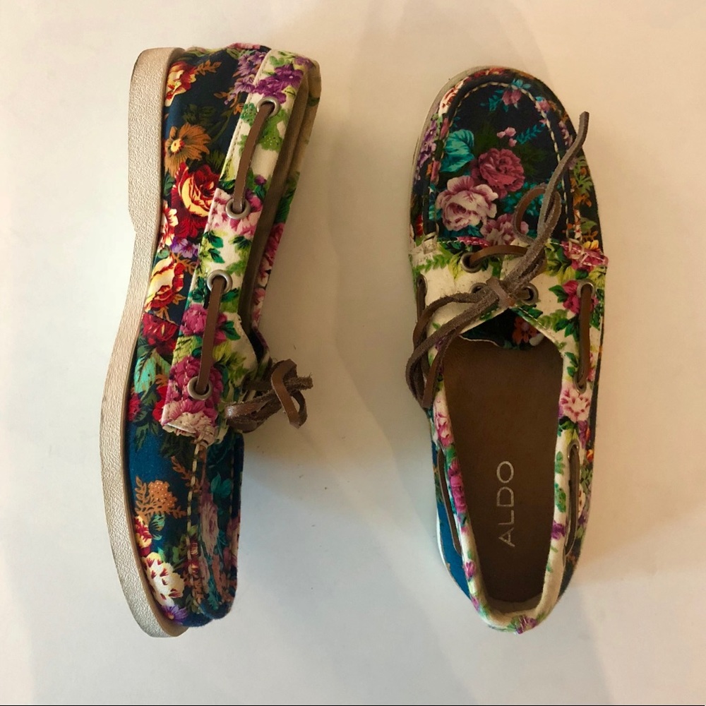 Perfect Summer Boat Shoe - Picture 2 of 2